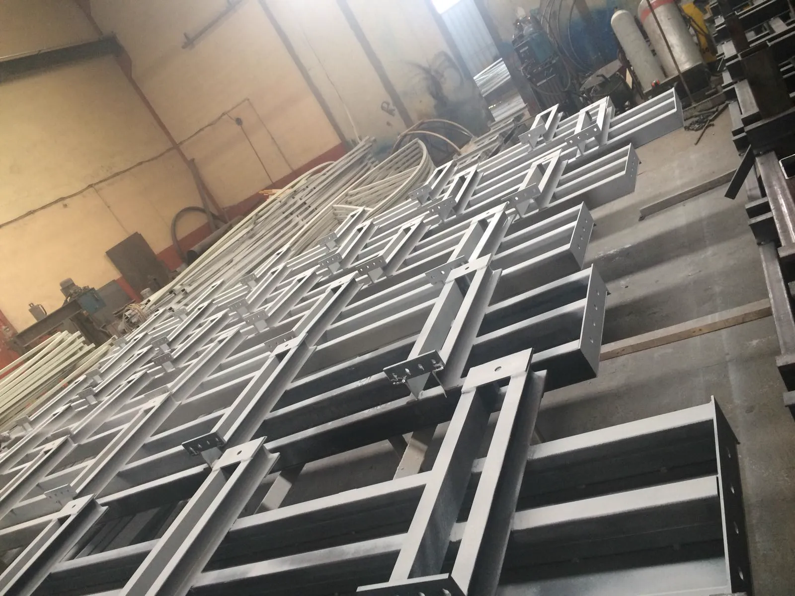 Modular steel wall formwork panels