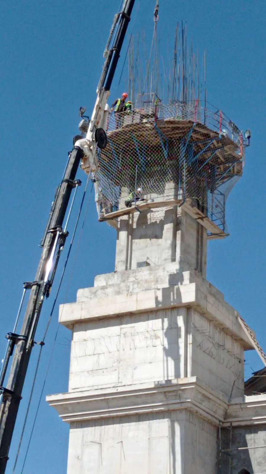 Minaret construction at the Haznevi Mosque Complex in Gaziantep
