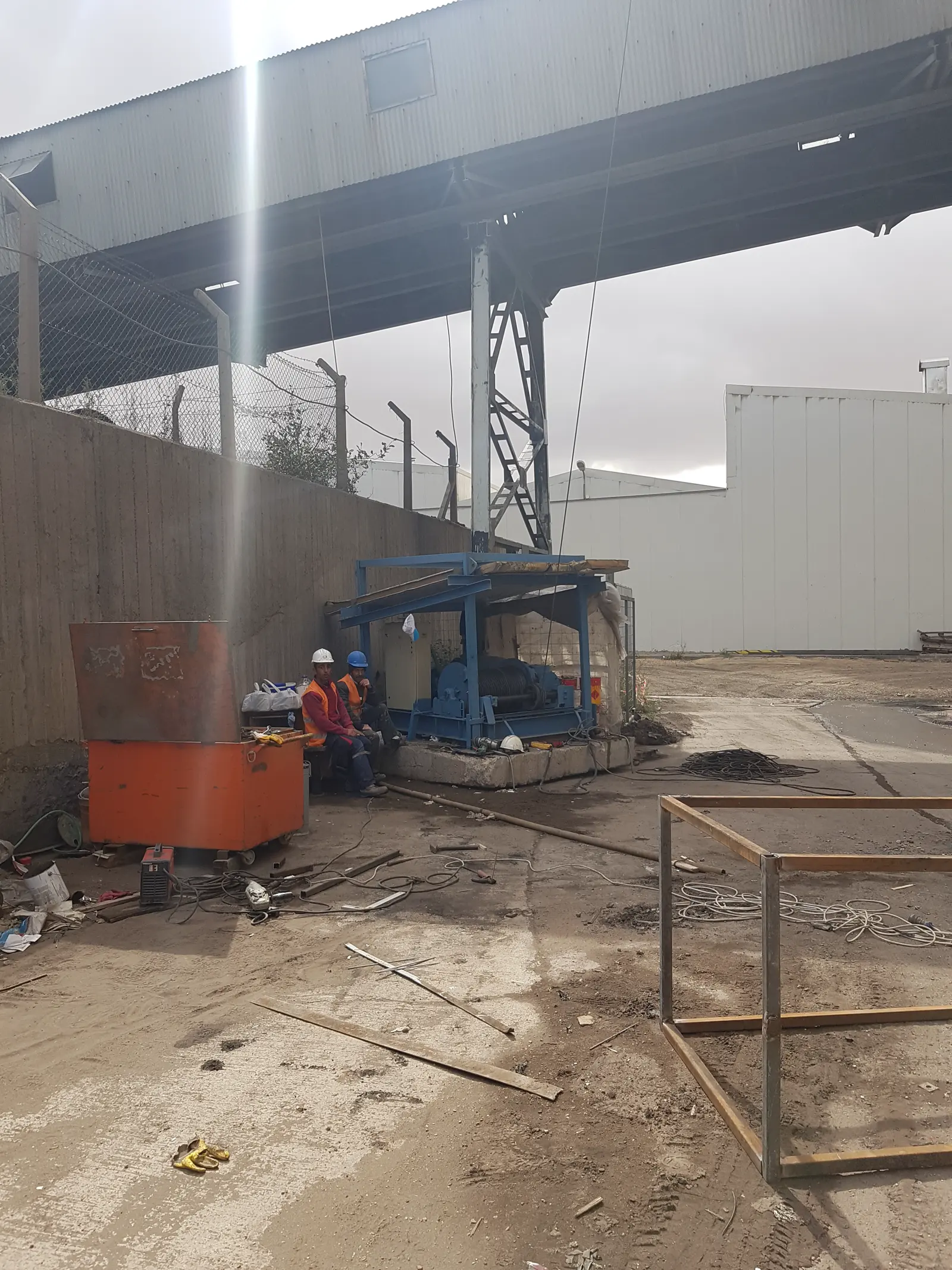 Petlas tyre plant chimney in Kırşehir fitted with CEMS access steelwork